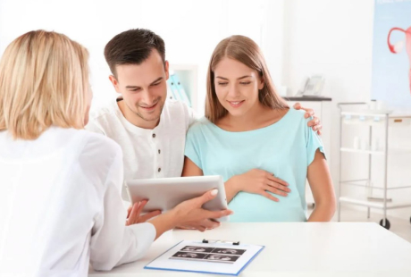 Комплексні програми спостереження вагітності